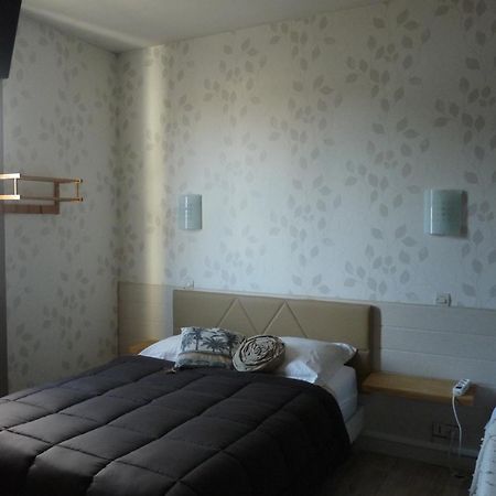 Les Chambres De La Gare Noyers-sur-Cher Eksteriør bilde